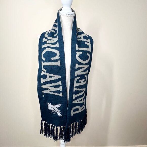 The Wizarding World Of Harry Potter Universal Studios Ravenclaw Fringe Scarf - Picture 1 of 10